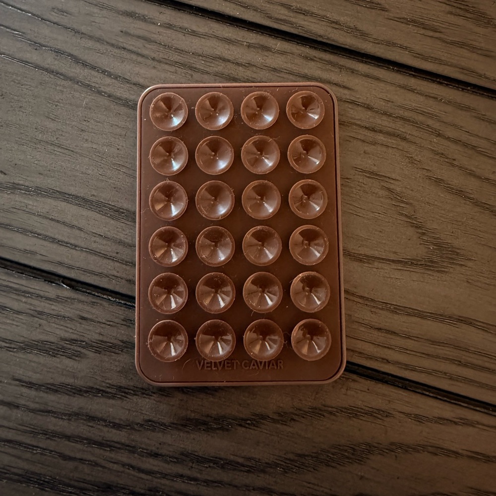 Velvet Caviar Brown MightyGrip Magsafe Mount